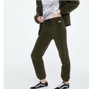 NWT VS Pink Classic Pant